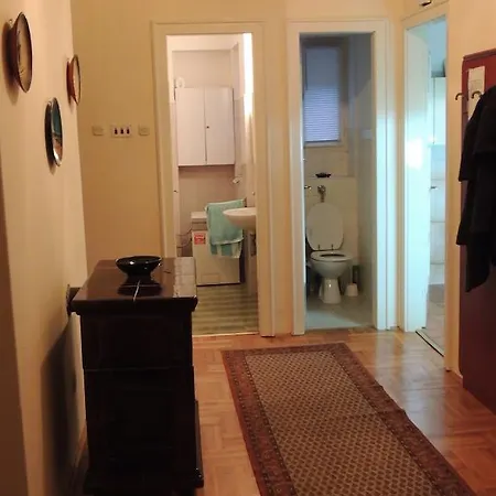 Zdenka Apartment *